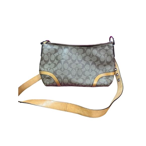 Coach heritage 2012 - Picture 2 of 8